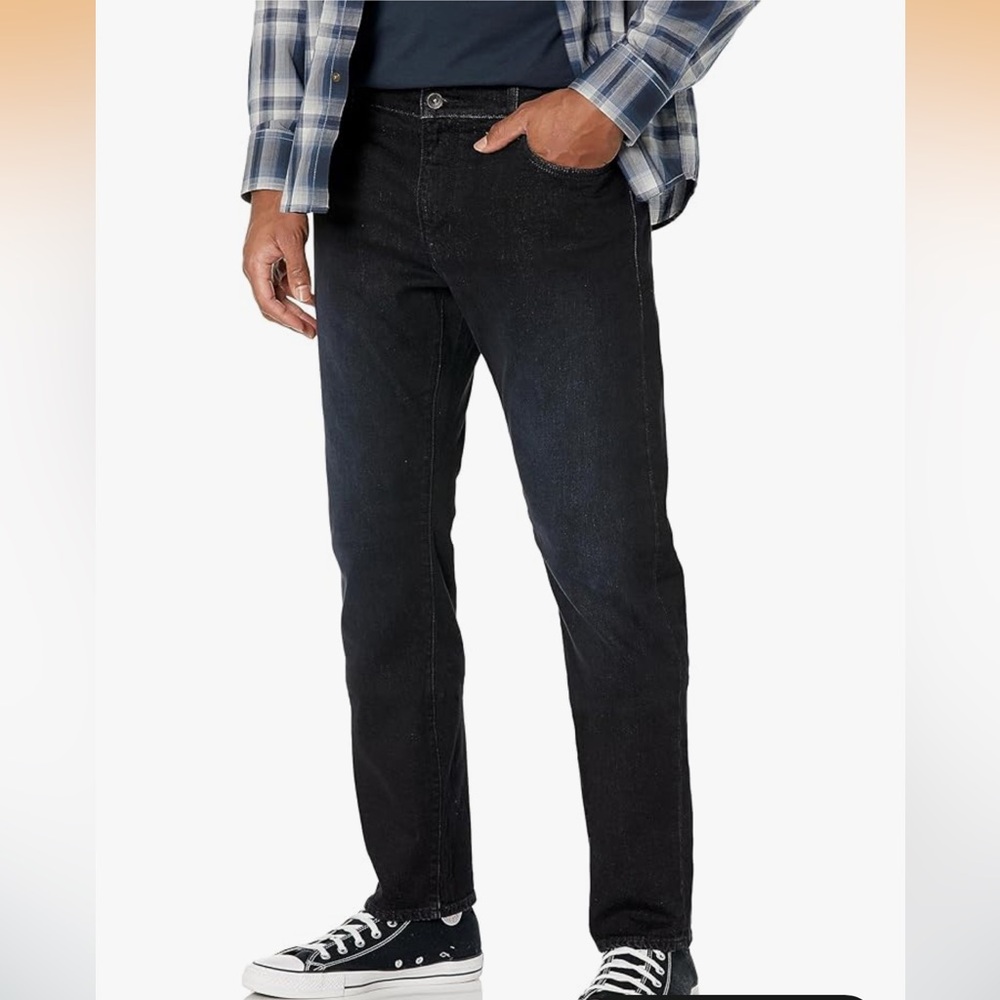 NWT. John Varvatos Men's J701 Regular Fit Denim
